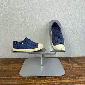 Native blue Jefferson shoes size C10